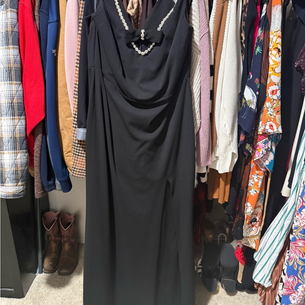 Elegant Black Evening Dress